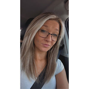 Meet your Posher, Candace